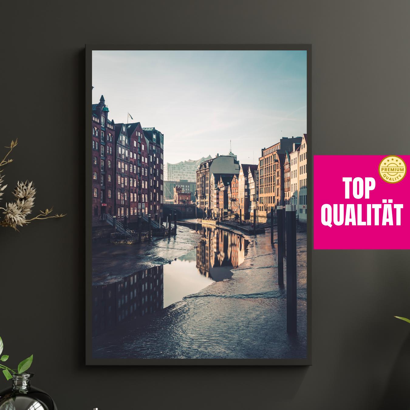 Hamburg Speicherstadt bei Ebbe Poster | Historische Speicher | Elbe Fleet Fotokunst | Hanseatische Architektur | Hansestadt Wandbild