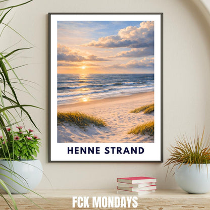Henne Strand Poster | Dünen Nordsee | Goldenes Abendlicht | Minimalistisches Strandposter | Skandinavische Küstenruhe Dänemark Küste