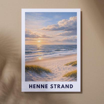 Henne Strand Poster | Dünen Nordsee | Goldenes Abendlicht | Minimalistisches Strandposter | Skandinavische Küstenruhe Dänemark Küste