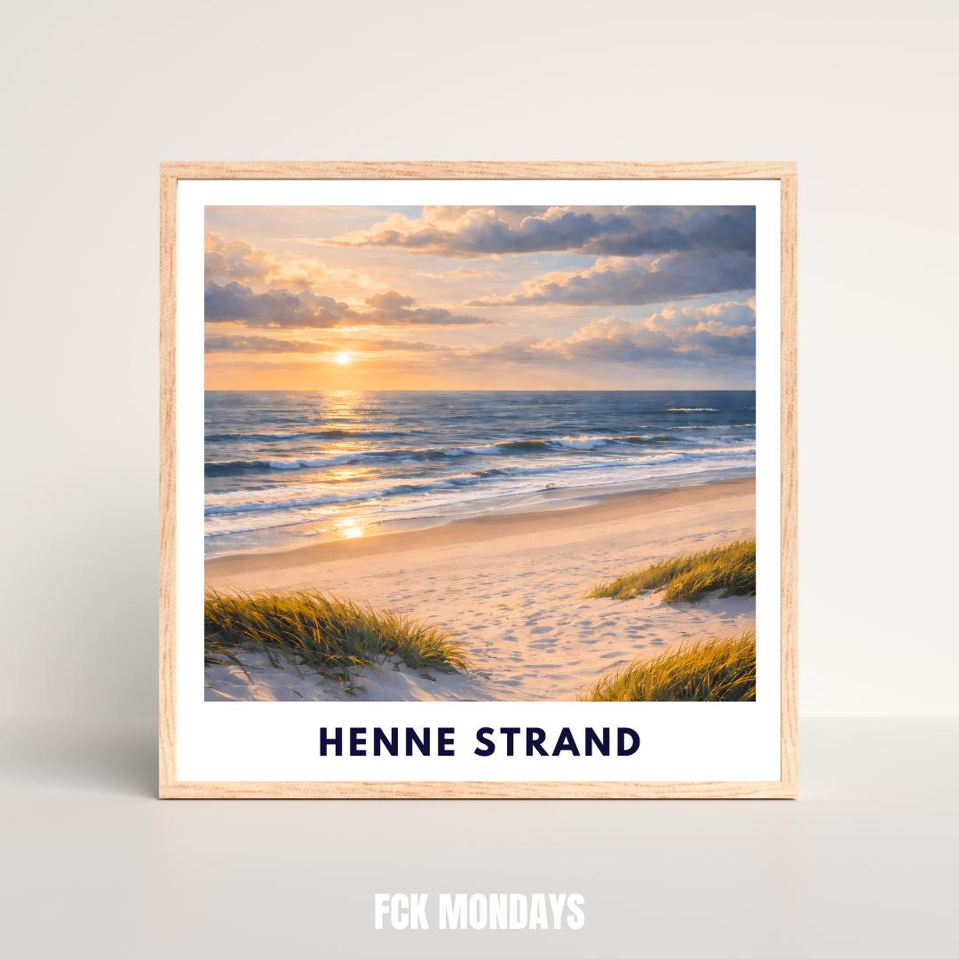 Henne Strand Poster | Dünen Nordsee | Goldenes Abendlicht | Minimalistisches Strandposter | Skandinavische Küstenruhe Dänemark Küste