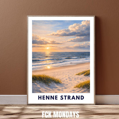 Henne Strand Poster | Dünen Nordsee | Goldenes Abendlicht | Minimalistisches Strandposter | Skandinavische Küstenruhe Dänemark Küste