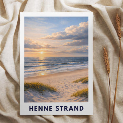 Henne Strand Poster | Dünen Nordsee | Goldenes Abendlicht | Minimalistisches Strandposter | Skandinavische Küstenruhe Dänemark Küste