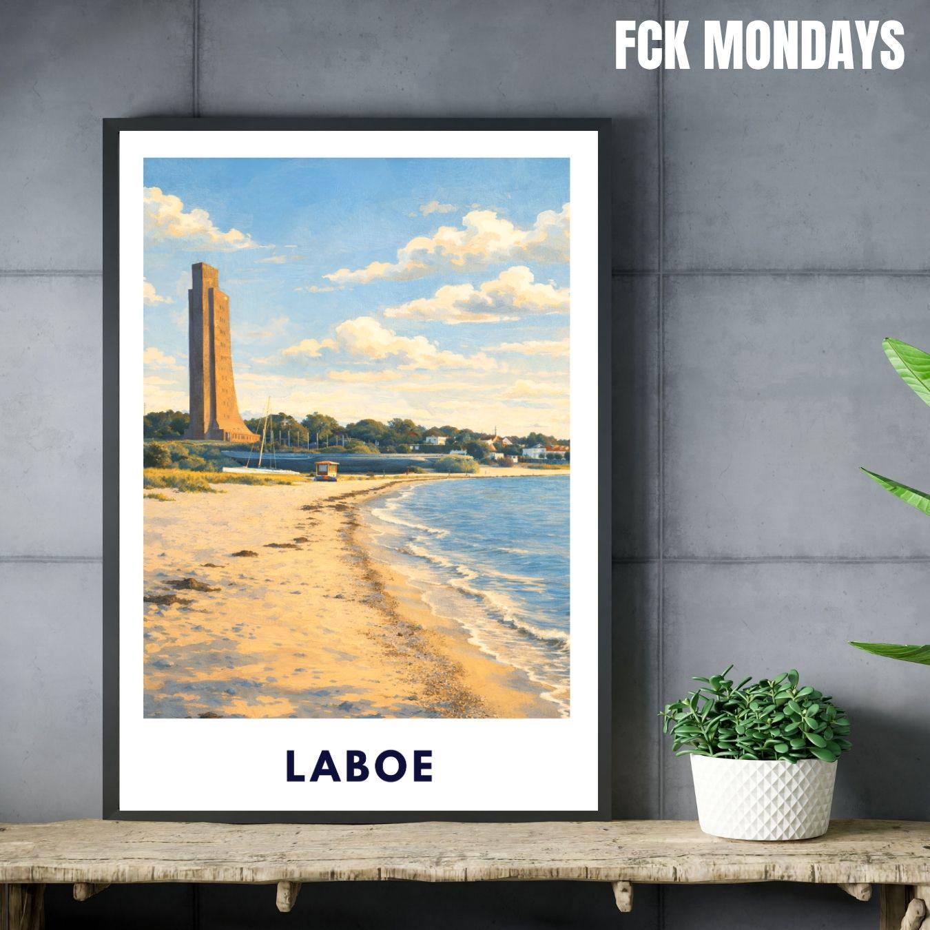Laboe Poster Marine Ehrenmal Ostsee | Strand Wandbild Deutschland | Küsten Landschaft Kunstdruck | U-Boot U 995 Deko | Travel Poster Kiel