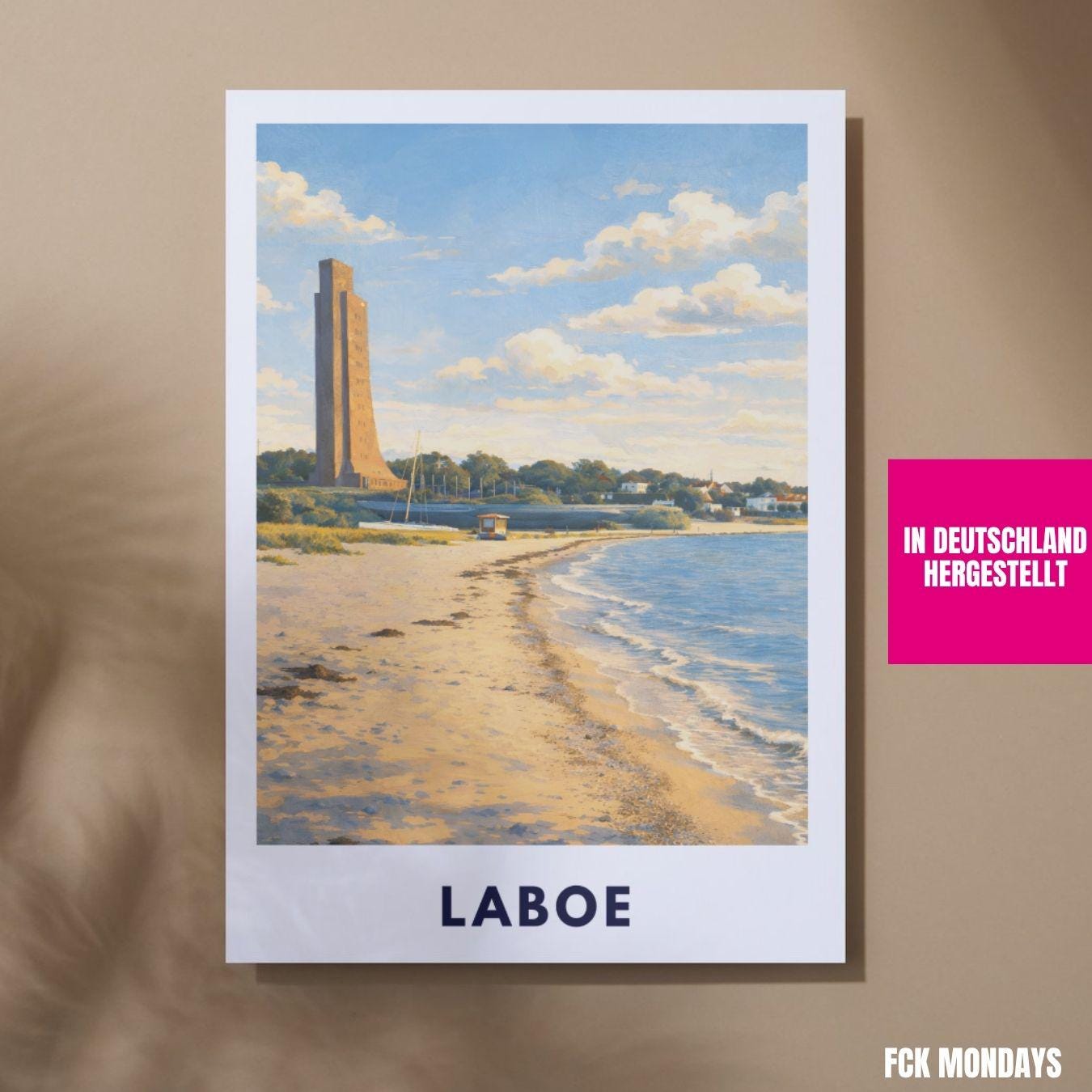 Laboe Poster Marine Ehrenmal Ostsee | Strand Wandbild Deutschland | Küsten Landschaft Kunstdruck | U-Boot U 995 Deko | Travel Poster Kiel