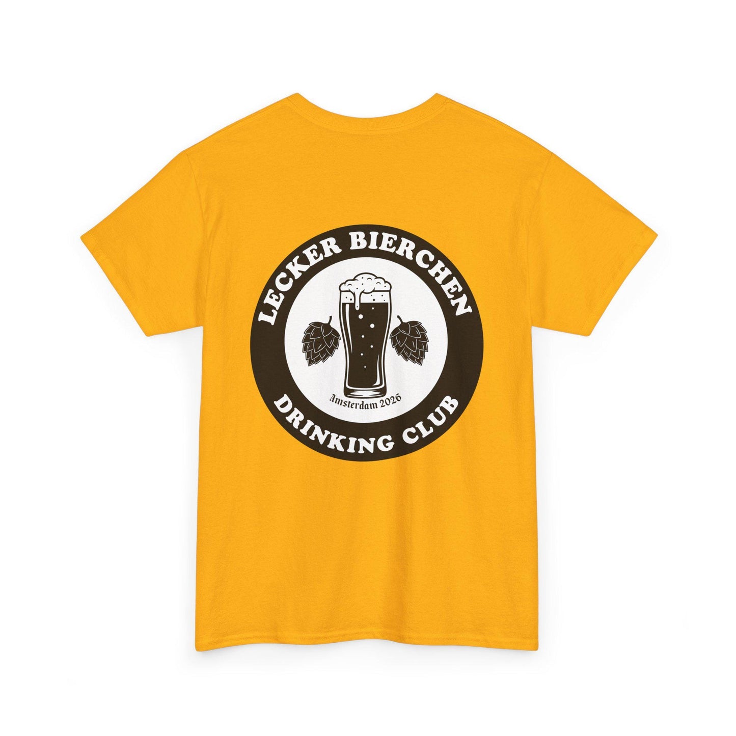 Personalisierbares JGA Shirt – Lecker Bierchen Drinking Club Männer – Outfit Party Urlaub T-Shirt mit Wunsch Ort & Jahr Junggesellenabschied