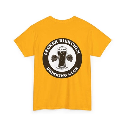 Personalisierbares JGA Shirt – Lecker Bierchen Drinking Club Männer – Outfit Party Urlaub T-Shirt mit Wunsch Ort & Jahr Junggesellenabschied