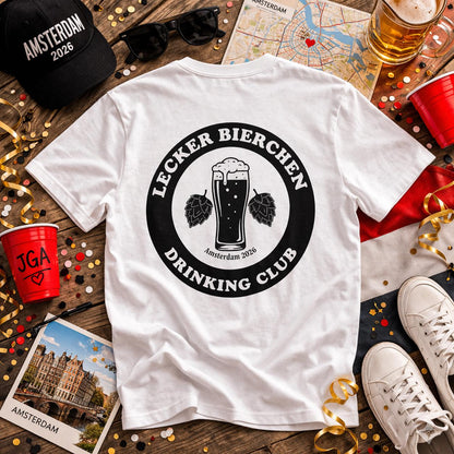 Personalisierbares JGA Shirt – Lecker Bierchen Drinking Club Männer – Outfit Party Urlaub T-Shirt mit Wunsch Ort & Jahr Junggesellenabschied
