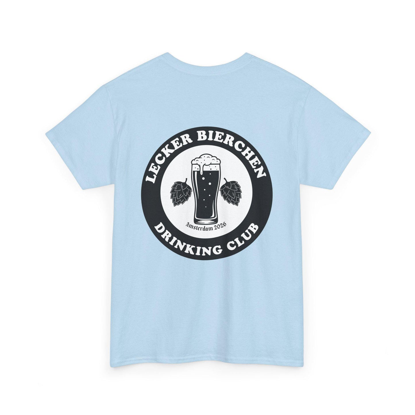 Personalisierbares JGA Shirt – Lecker Bierchen Drinking Club Männer – Outfit Party Urlaub T-Shirt mit Wunsch Ort & Jahr Junggesellenabschied