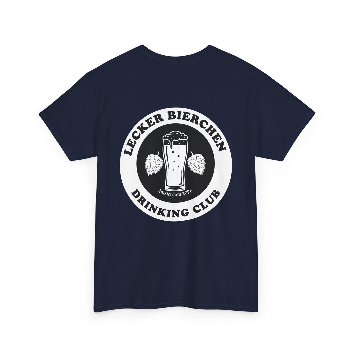 Personalisierbares JGA Shirt – Lecker Bierchen Drinking Club Männer – Outfit Party Urlaub T-Shirt mit Wunsch Ort & Jahr Junggesellenabschied