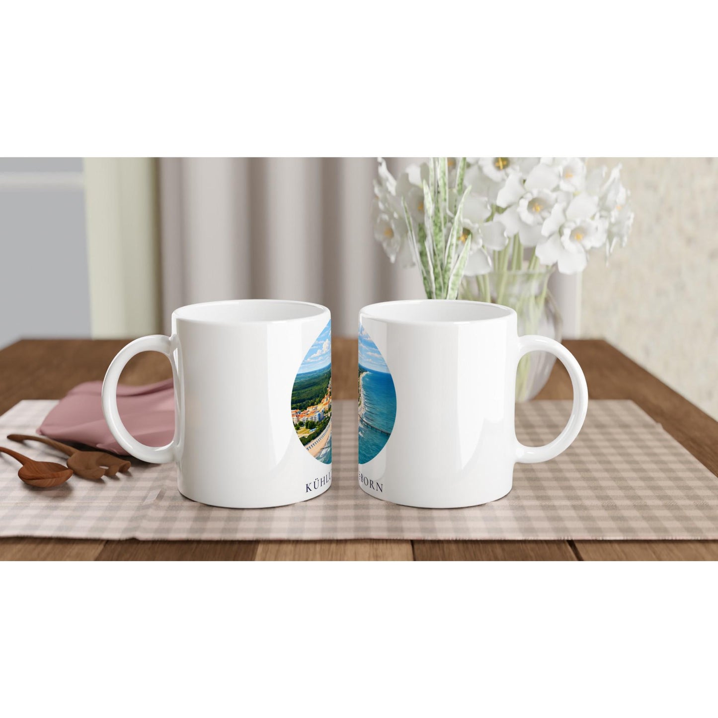 Kühlungsborn Tasse | Ostsee Becher mit Strandmotiv | Geschenk für Meerliebhaber | Seebrücke Souvenir | Kaffee Becher
