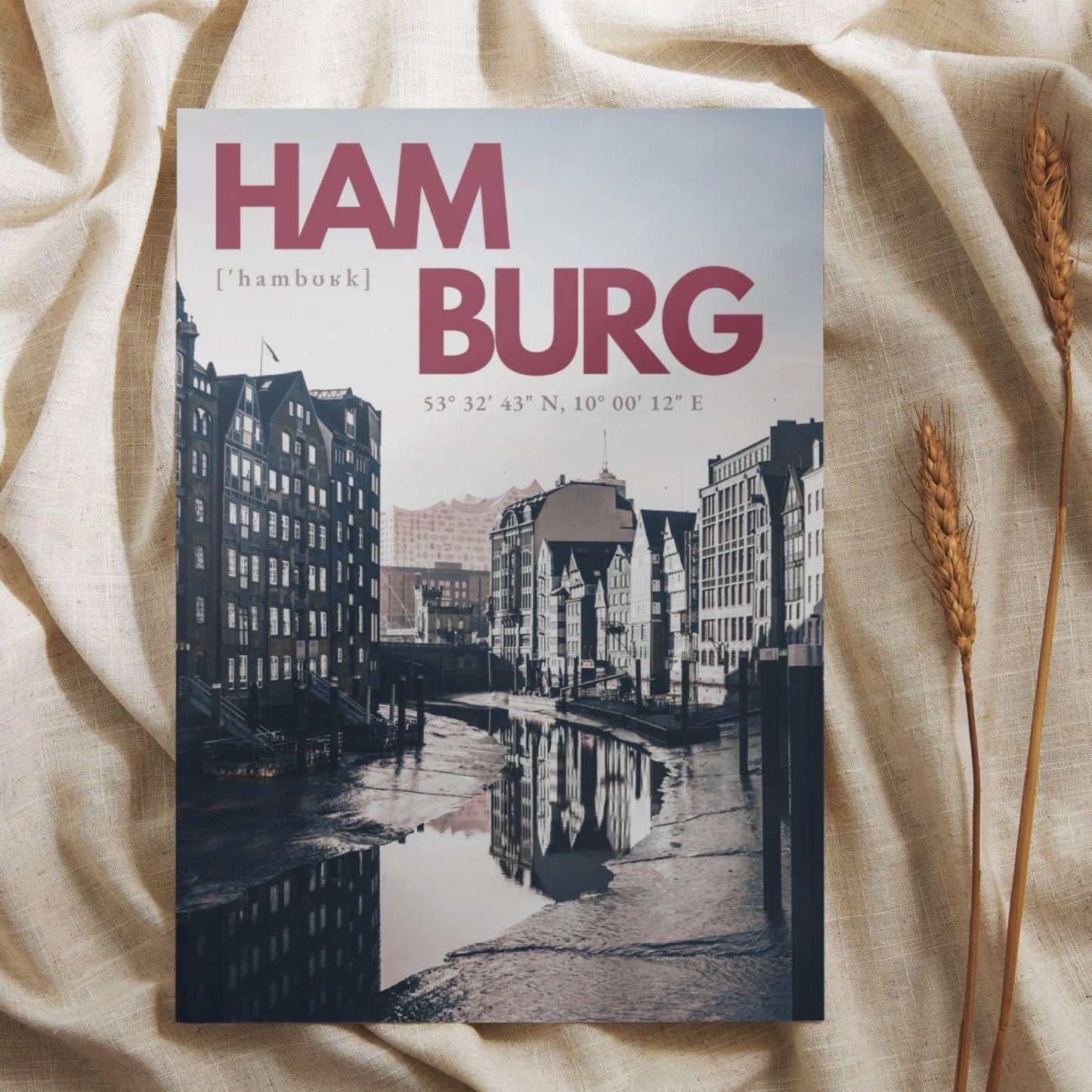 Hamburg Hafen Poster | Containerterminal Elbe Fotografie | Maritimes Wandbild | Hafen Hamburg Plakat | Deutschland Fotokunst Hafenkräne
