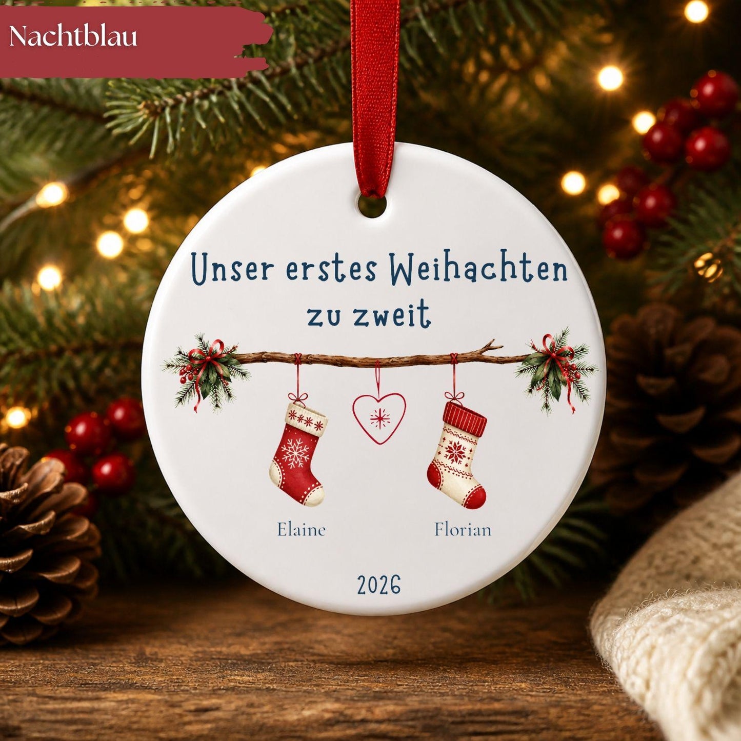 Personalisiertes Weihnachtsanhänger Familie zwei köpfig, Tannenbaum Dekoration, Ornament, Keramik Baby, Namen & Jahr 2026 Christbaumschmuck