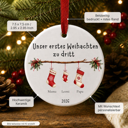 Personalisiertes Weihnachtsanhänger Familie zwei köpfig, Tannenbaum Dekoration, Ornament, Keramik Baby, Namen & Jahr 2026 Christbaumschmuck