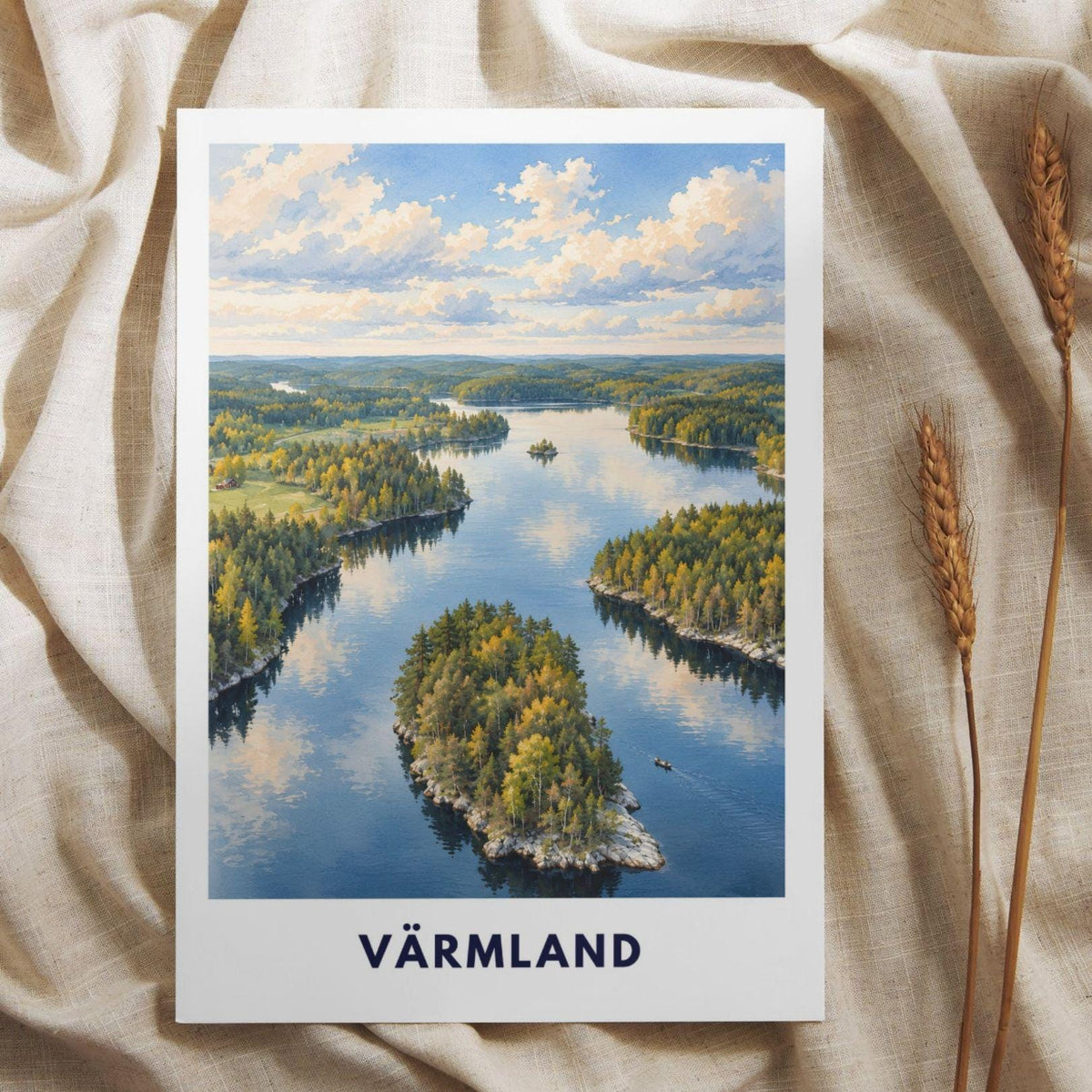 Värmland Poster Schweden | Seenlandschaft mit Waldinseln | Skandinavisches Wandbild | Aquarell Reise Poster | Nordische Natur Wandern Natur