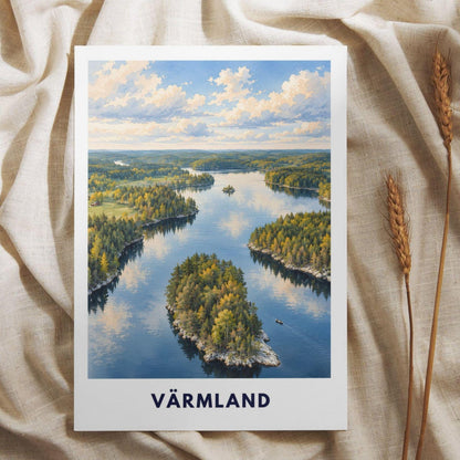 Värmland Poster Schweden | Seenlandschaft mit Waldinseln | Skandinavisches Wandbild | Aquarell Reise Poster | Nordische Natur Wandern Natur