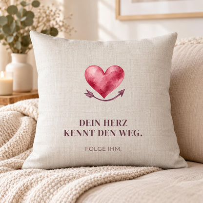 Kissen „Dein Herz kennt den Weg. Folge ihm.“ | Geschenk Freundin Geburtstag Neuanfang Mutmacher Aquarell Herz Sofa Deko Motivation
