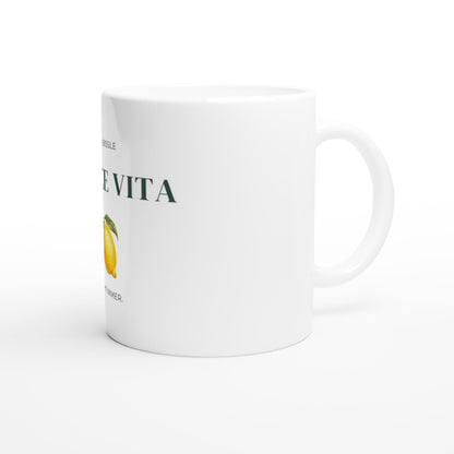 Ein bissle Dolce Vita geht immer Tasse | Lustiger Zitronenbecher | Italien Geschenk | Geschenk für Freundin | Sommer Kaffeetasse