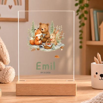 Personalisiertes Nachtlicht rechteckig, Waldtiere beim Picknick, LED Acryl mit Holzsockel, Kinderzimmer, Geschenk Geburt Taufe Geburtstag