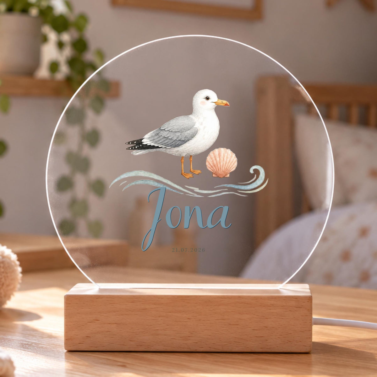 Personalisiertes Nachtlicht rund, Möwe mit Muschel, LED Acryl mit Holzsockel, Kinderzimmer, Geschenk Geburt Taufe Geburtstag