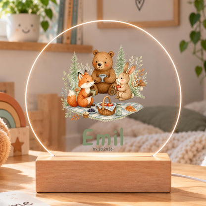 Personalisiertes Nachtlicht rund, Waldtiere beim Picknick, LED Acryl mit Holzsockel, Kinderzimmer, Geschenk Geburt Taufe Geburtstag