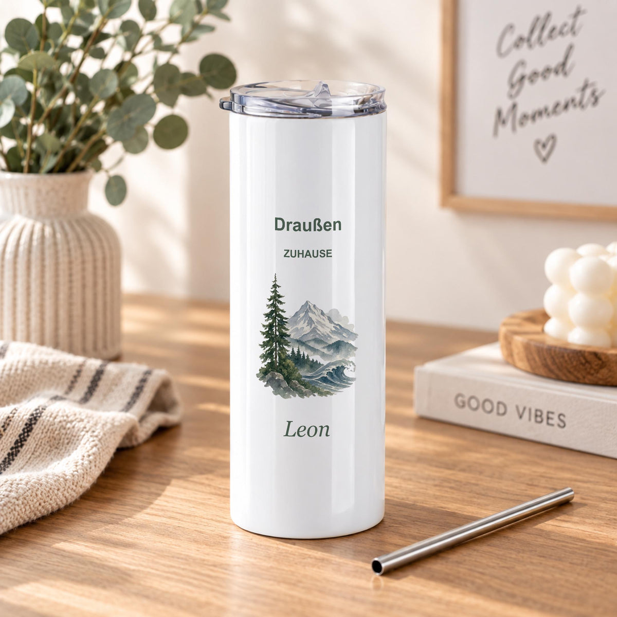 Personalisierte Thermoflasche für Wanderfreunde | Draußen Zuhause Berge Wald | Geburtstagsgeschenk mit Namen, 570 ml Edelstahl mit Trinkhalm