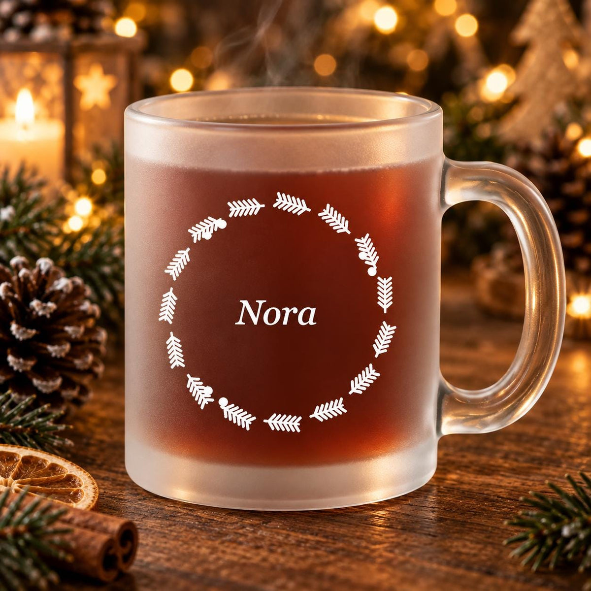 Glastasse Weihnachtskranz Weiß personalisiert, satiniert, Glühwein, Nikolaus, Advent, Weihnachtsmarkt, Weihnachtsfeier Geschenk Punschbecher