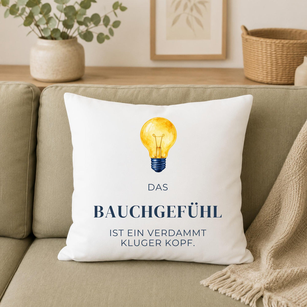 Kissen „Das Bauchgefühl ist ein verdammt kluger Kopf“ | Geschenk Freundin Achtsamkeit Intuition Aquarell Glühbirne Geburtstag Sofa Deko