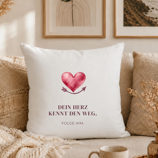 Kissen „Dein Herz kennt den Weg. Folge ihm.“ | Geschenk Freundin Geburtstag Neuanfang Mutmacher Aquarell Herz Sofa Deko Motivation