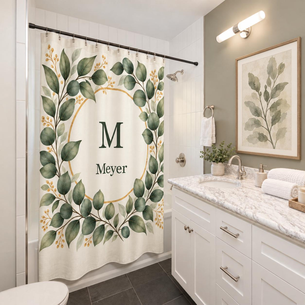 Eukalyptus Duschvorhang personalisiert | Monogramm & Familienname | Salbei Creme | Badezimmer Deko | Geschenk Hochzeit und Einzug