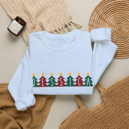 Personalisierter Weihnachtspullover mit Name | Tannenbaum Schriftzug | Familien Partnerlook Geschenk Mama Papa Kinder Advent Fotoshooting