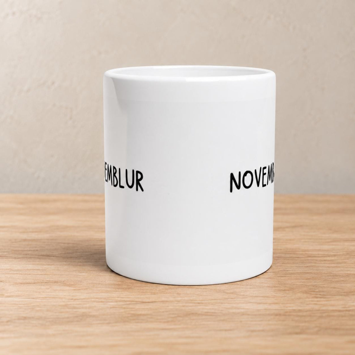 NOVEMBLUR Tasse | Lustiger November Spruch | Winterblues Geschenk Freundin Kollegin | Herbst Humor Keramikbecher