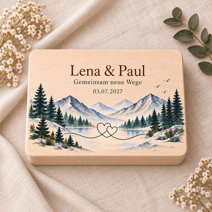 Hochzeit Erinnerungskiste personalisiert mit Namen und Datum | Berge und Herzen | Hochzeitsgeschenk Brautpaar | Holzbox für Geldgeschenke