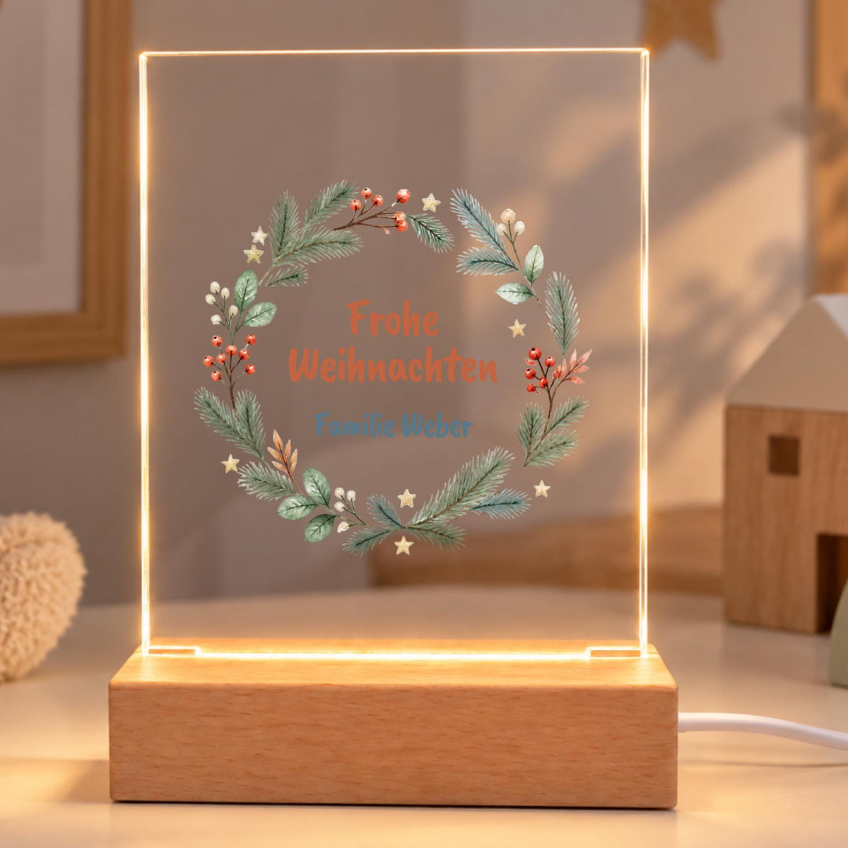 Personalisiertes Nachtlicht rechteckig, Weihnachtskranz mit Familiennamen, LED Acryl mit Holzsockel, Weihnachtsgeschenk