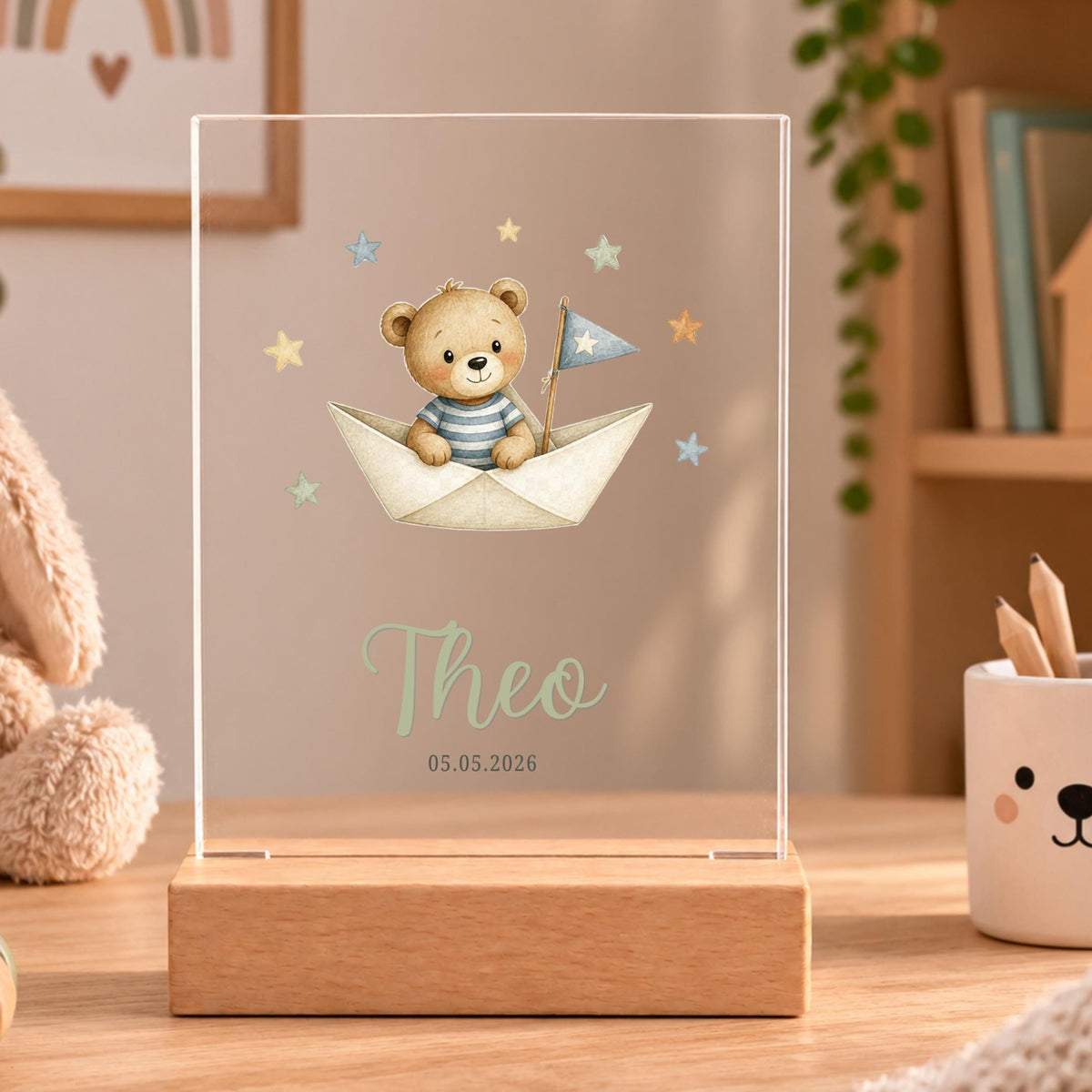 Personalisiertes Nachtlicht rechteckig, Bär im Papierboot, LED Acryl mit Holzsockel, Kinderzimmer, Geschenk Geburt Taufe Geburtstag