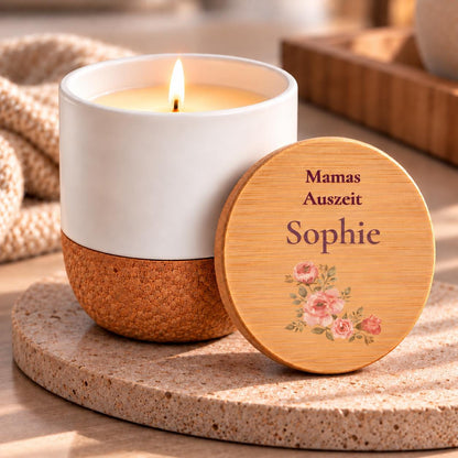 Personalisierte Duftkerze für Mama mit Namen | Mamas Auszeit | Muttertagsgeschenk + Geburtstag | Vanille, Keramik mit Kork + Bambusdeckel