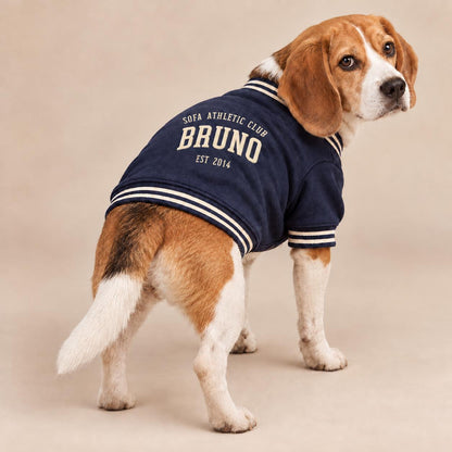 Personalisierte Collegejacke für Hunde mit Name und Jahr – Sofa Athletic Club – Navy Hundejacke – Geschenk für Hundemama und Hundepapa