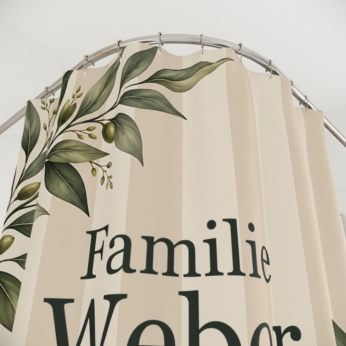 Familien Spa Duschvorhang personalisiert mit Familienname, Streifen und Blätter in Sand und Creme, Badezimmer Deko zum Einzug Geschenk Wanne
