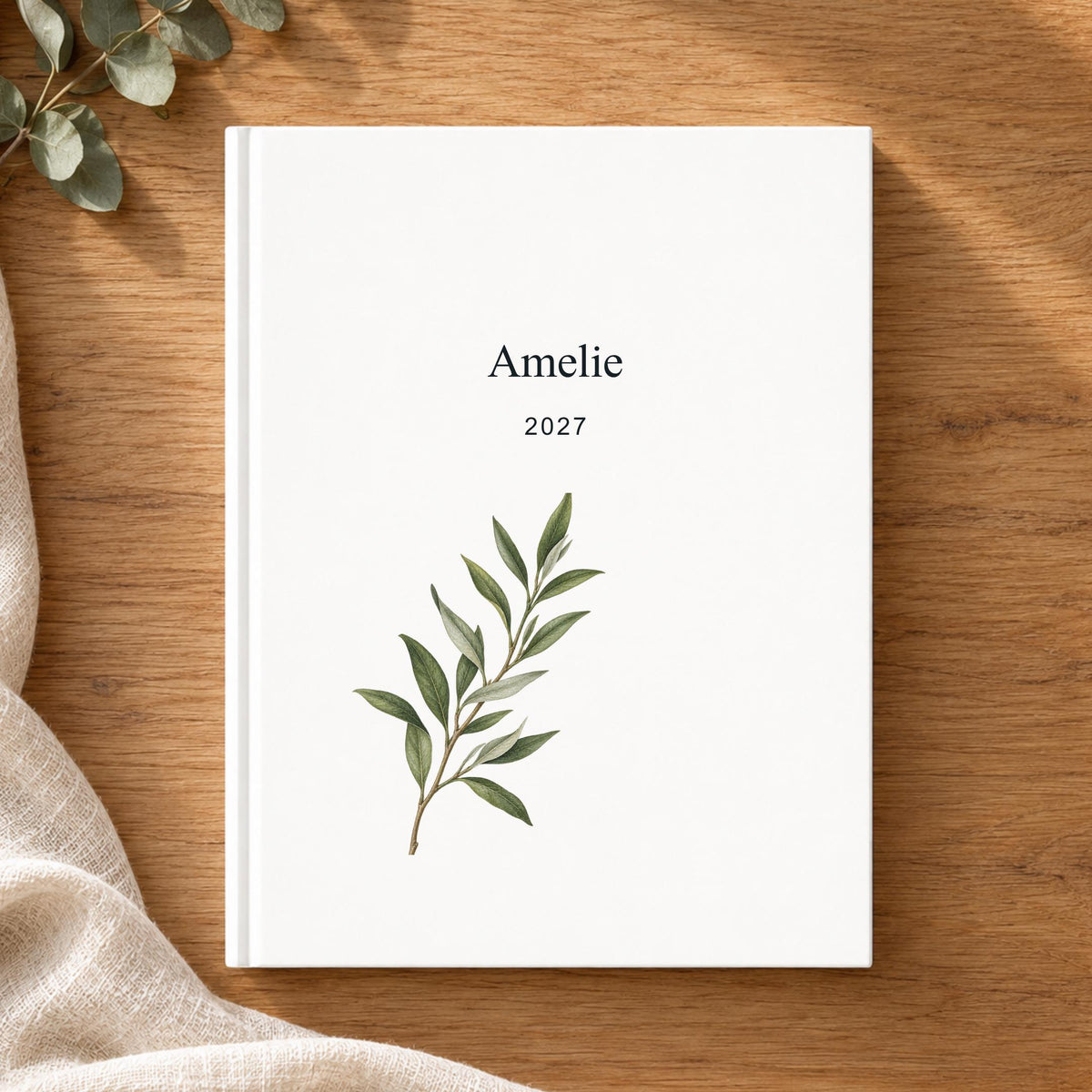 Terminplaner 2027 personalisiert mit Namen – Botanik & Monogramm, A5 Hardcover für Büro und Alltag, Modernes Weihnachtsgeschenk für Freundin