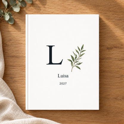 Terminplaner 2027 personalisiert mit Namen – Botanik & Monogramm, A5 Hardcover für Büro und Alltag, Modernes Weihnachtsgeschenk für Freundin