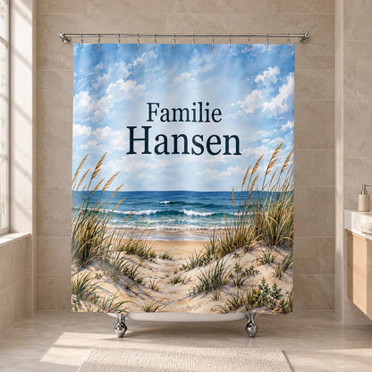 Küsten Duschvorhang personalisiert mit Familienname, Dünen und Meer in Blau und Sand, maritime Badezimmer Deko, Einzugsgeschenk Badewanne