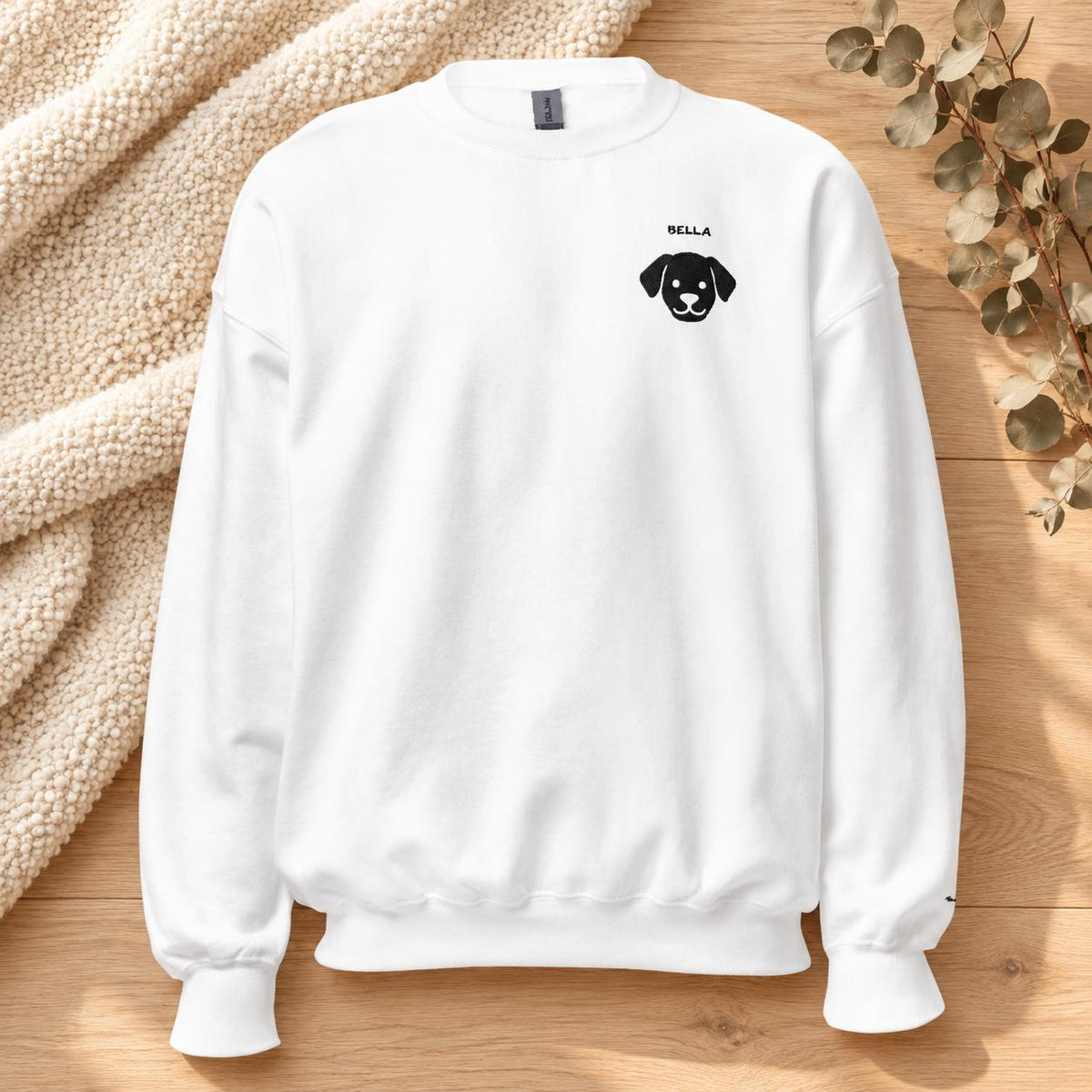 Personalisierter Hundepullover mit Name – Bestickter Unisex Sweater mit Hundesilhouette, Geschenk für Hundemama und Hundepapa Haustier Bild