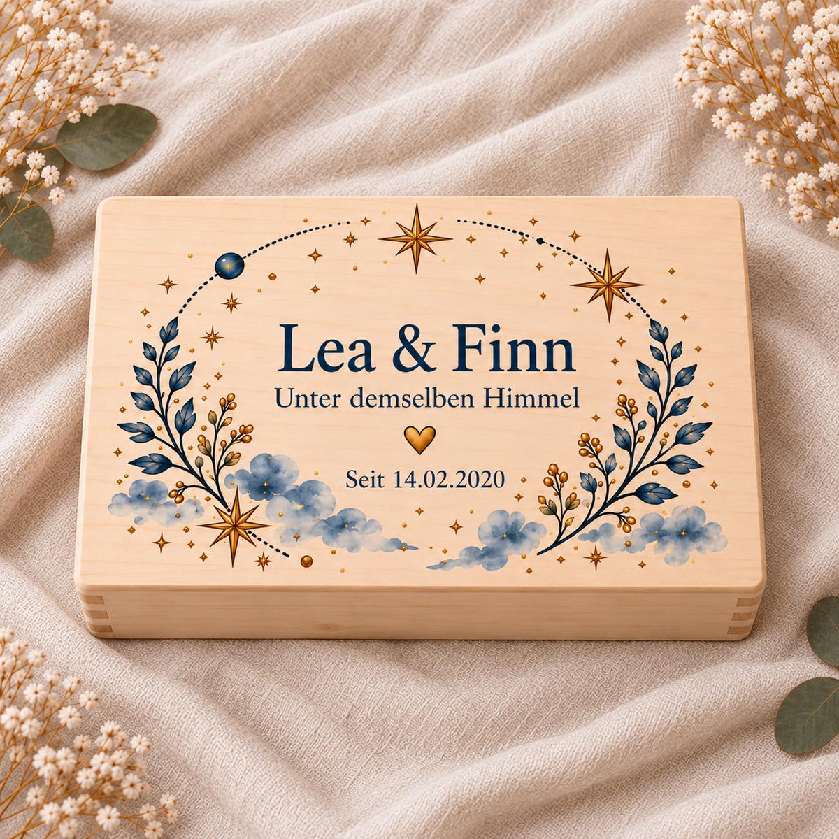Jahrestag Erinnerungskiste personalisiert mit Namen | Sterne und Blätter | Valentinstag Geschenk für Partner | Holzbox Hochzeitstag Paar