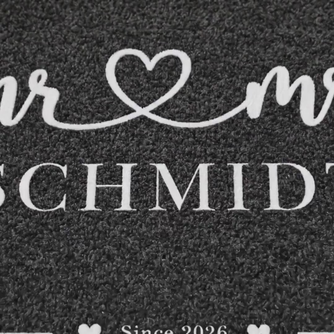 Personalisierte Fußmatte Mr & Mrs mit Name | Hochzeitsgeschenk Türmatte individuell | Eingangsbereich Matte Hochzeit Geschenk Gummirand