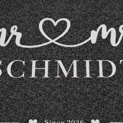 Personalisierte Fußmatte Mr & Mrs mit Name | Hochzeitsgeschenk Türmatte individuell | Eingangsbereich Matte Hochzeit Geschenk Gummirand